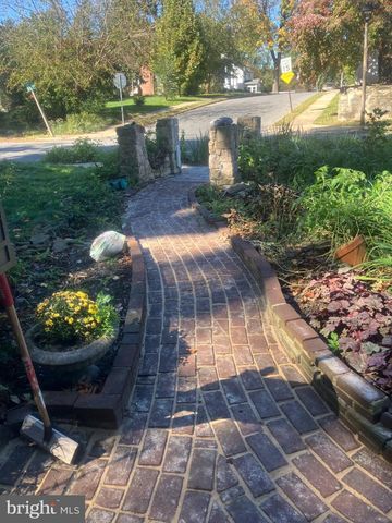 612 BEVERLY BLVD, Upper Darby, PA 19082