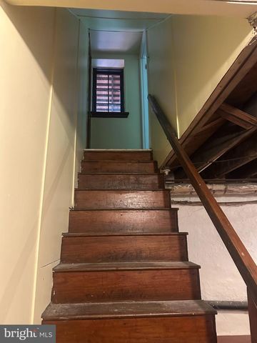612 BEVERLY BLVD, Upper Darby, PA 19082