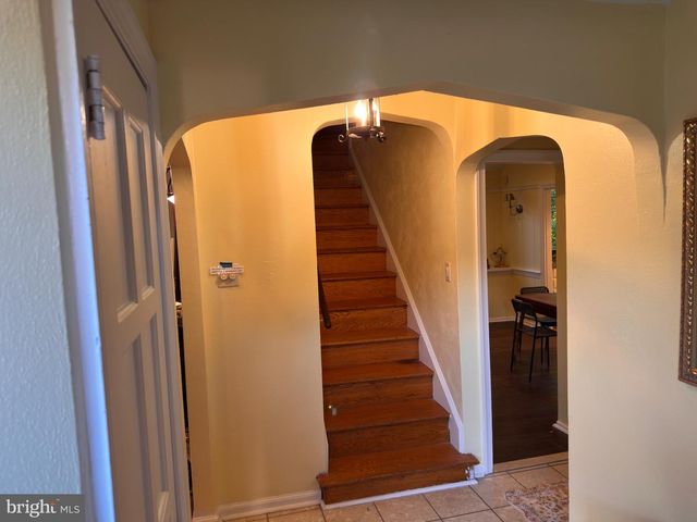 612 BEVERLY BLVD, Upper Darby, PA 19082