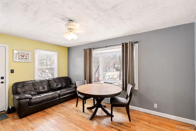 2515 Normadele Avenue, Waterford, MI 48328