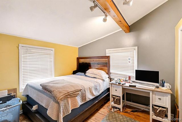 2515 Normadele Avenue, Waterford, MI 48328