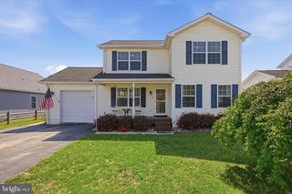 40 VILLAGE DR, Capon Bridge, WV 26711