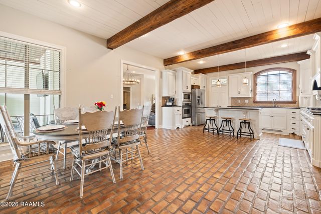 203 Flagstone Court, Lafayette, LA 70503