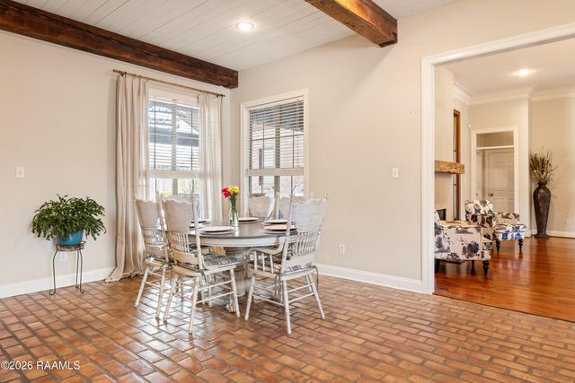 203 Flagstone Court, Lafayette, LA 70503