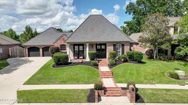 203 Flagstone Court, Lafayette, LA 70503