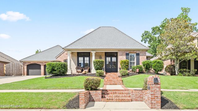 203 Flagstone Court, Lafayette, LA 70503