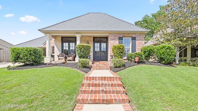 203 Flagstone Court, Lafayette, LA 70503