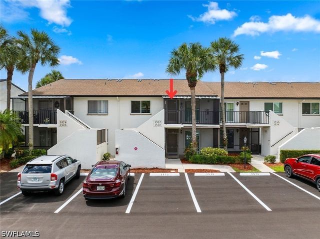 3532 Antarctic CIR 2216, Naples, FL 34112