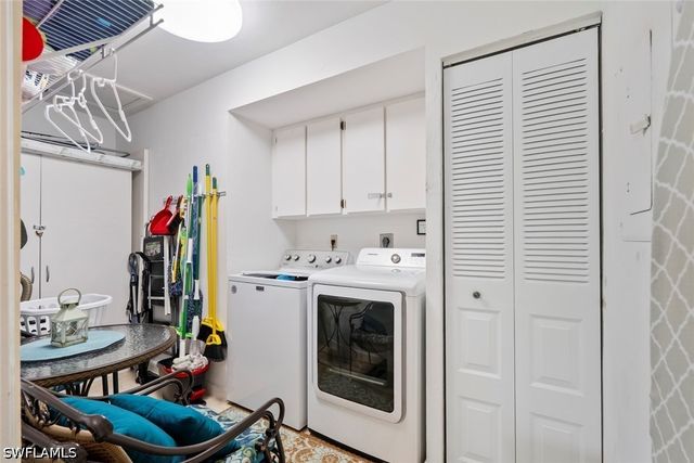 3532 Antarctic CIR 2216, Naples, FL 34112