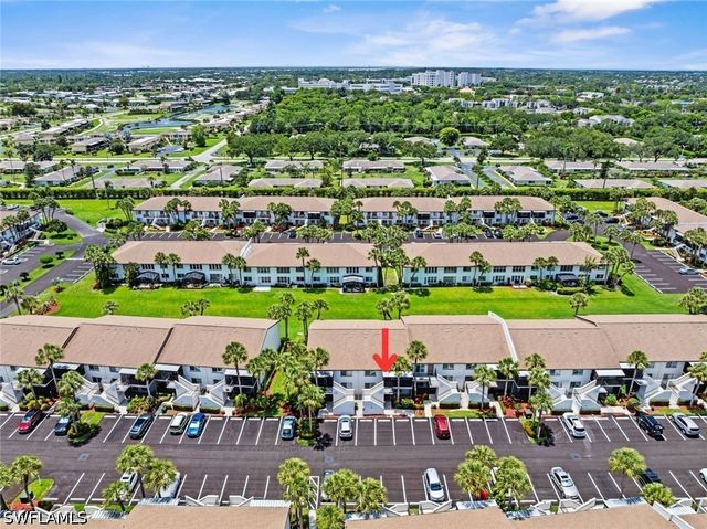 3532 Antarctic CIR 2216, Naples, FL 34112