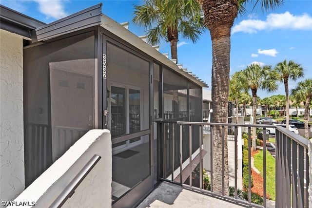 3532 Antarctic CIR 2216, Naples, FL 34112