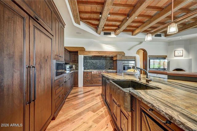 9162 E SKY LINE Drive, Scottsdale, AZ 85262