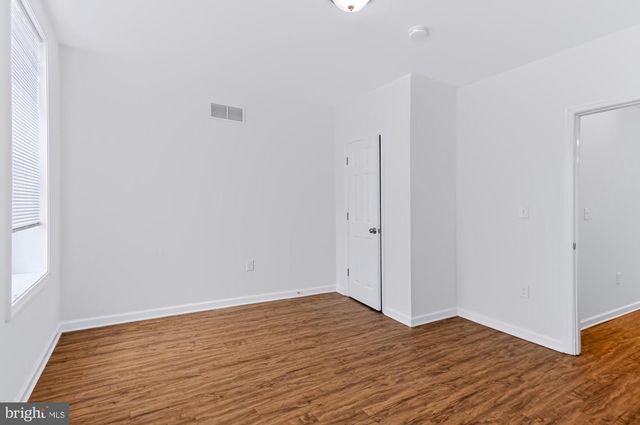 1100 ASHBURTON ST, Baltimore, MD 21216