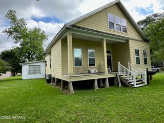209 E Oak Street, Abbeville, LA 70510