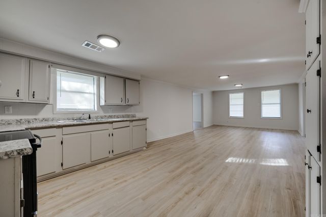 132 Daugherty Hill Road, Conway, AR 72032