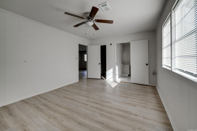 132 Daugherty Hill Road, Conway, AR 72032