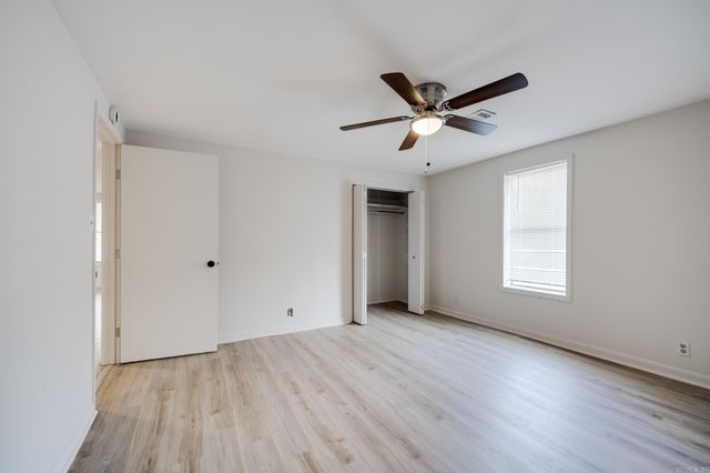 132 Daugherty Hill Road, Conway, AR 72032