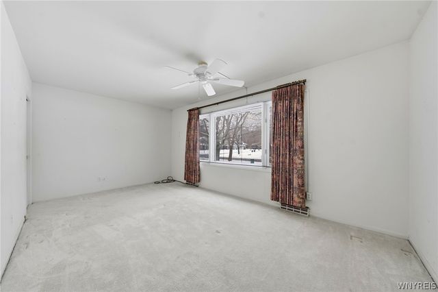 53 Old Meadow Drive, Amherst, NY 14051