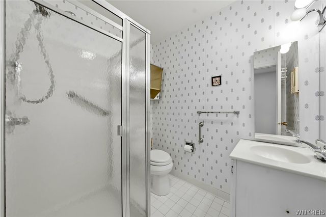 53 Old Meadow Drive, Amherst, NY 14051