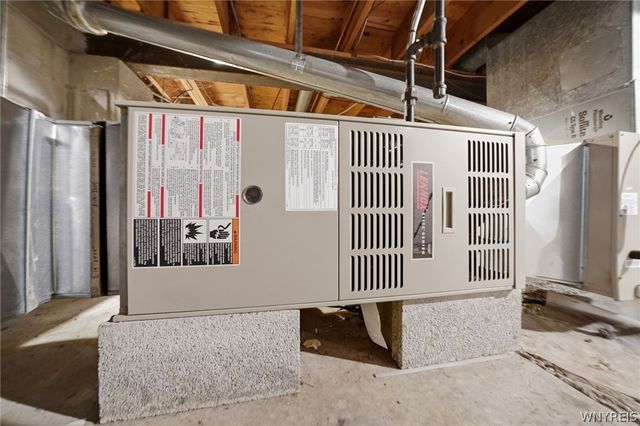 53 Old Meadow Drive, Amherst, NY 14051