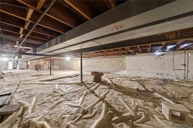 53 Old Meadow Drive, Amherst, NY 14051