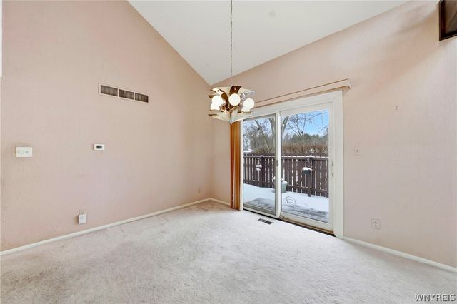 53 Old Meadow Drive, Amherst, NY 14051