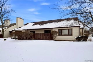 53 Old Meadow Drive, Amherst, NY 14051