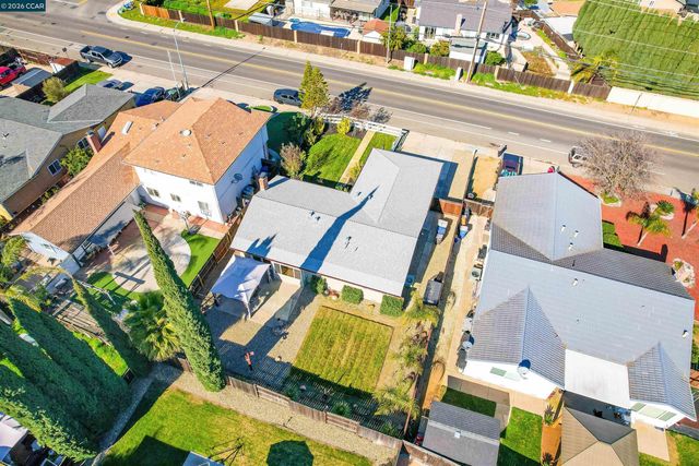 1425 W Cypress Rd, Oakley, CA 94561