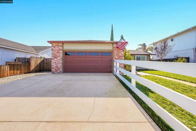 1425 W Cypress Rd, Oakley, CA 94561