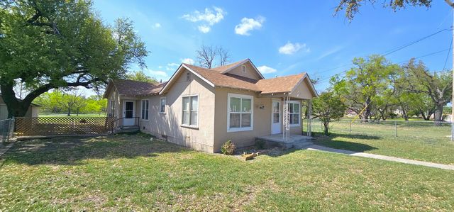 501 S Main Street, Eden, TX 76837
