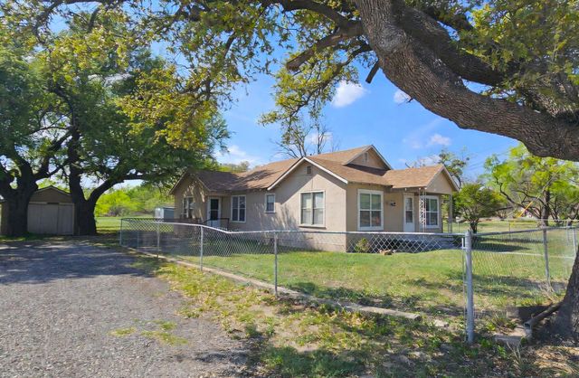 501 S Main Street, Eden, TX 76837
