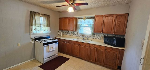 501 S Main Street, Eden, TX 76837