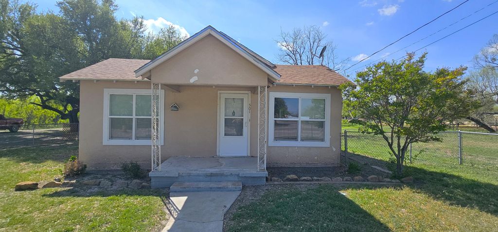 501 S Main Street, Eden, TX 76837