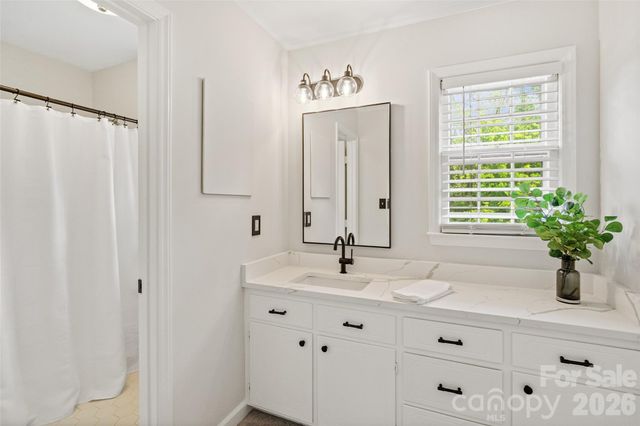 6600 Porterfield Road, Charlotte, NC 28226