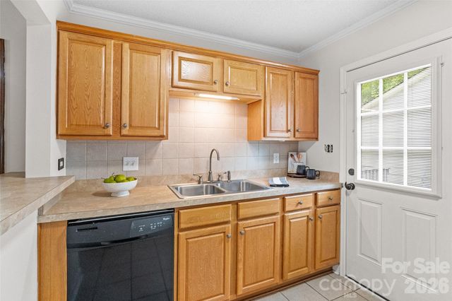 6600 Porterfield Road, Charlotte, NC 28226