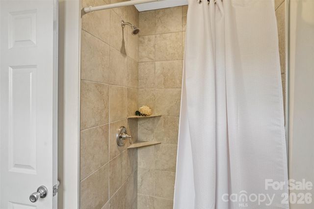 6600 Porterfield Road, Charlotte, NC 28226