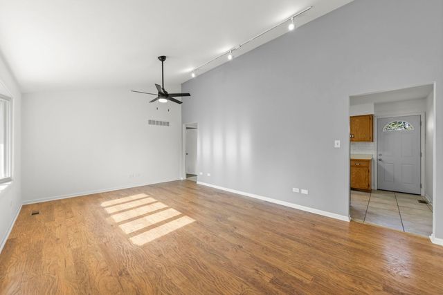 2337 Golfview Drive, Joliet, IL 60435