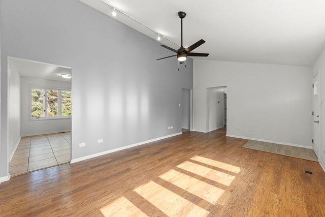 2337 Golfview Drive, Joliet, IL 60435