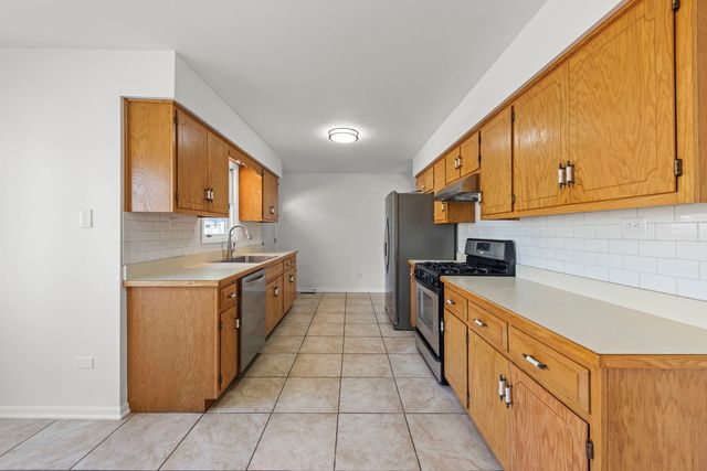 2337 Golfview Drive, Joliet, IL 60435