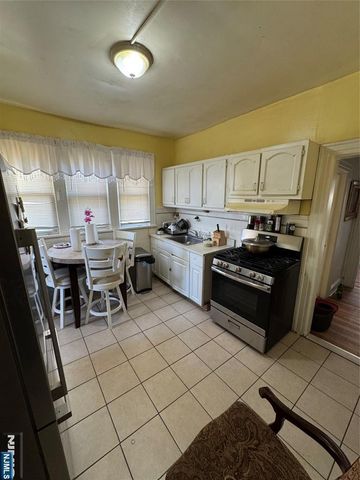 533-535 11th Avenue, Paterson, NJ 07514