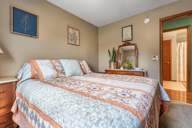 518 Midway DRIVE, Reedsburg, WI 53959