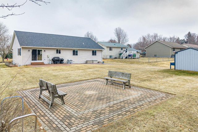 518 Midway DRIVE, Reedsburg, WI 53959