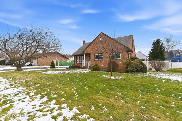 2062 Valley Avenue, Scotch Plains, NJ 07076