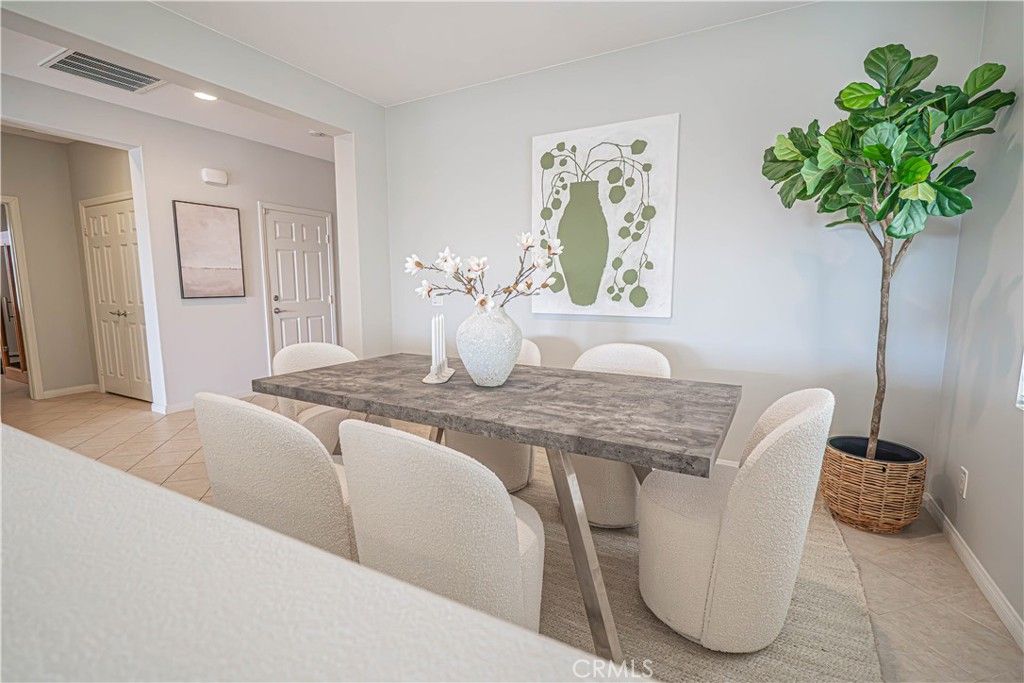 20311 Amorette Ct, Saugus, CA 91350 — photo 4