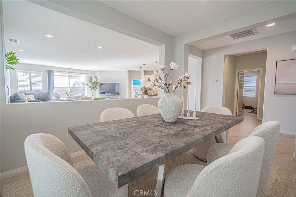 20311 Amorette Ct, Saugus, CA 91350 — photo 5