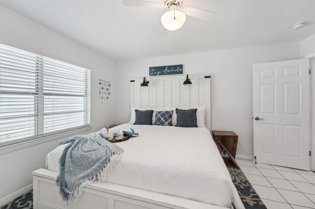 16519 Blackbeard Road, Jamaica Beach, TX 77554