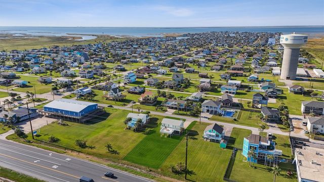 16519 Blackbeard Road, Jamaica Beach, TX 77554