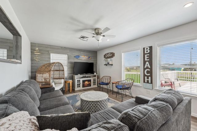 16519 Blackbeard Road, Jamaica Beach, TX 77554