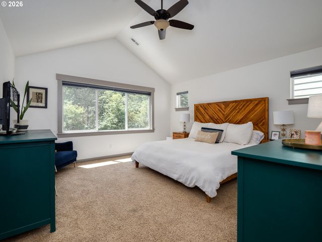 3526 Sw ARNOLD St, Portland, OR 97219