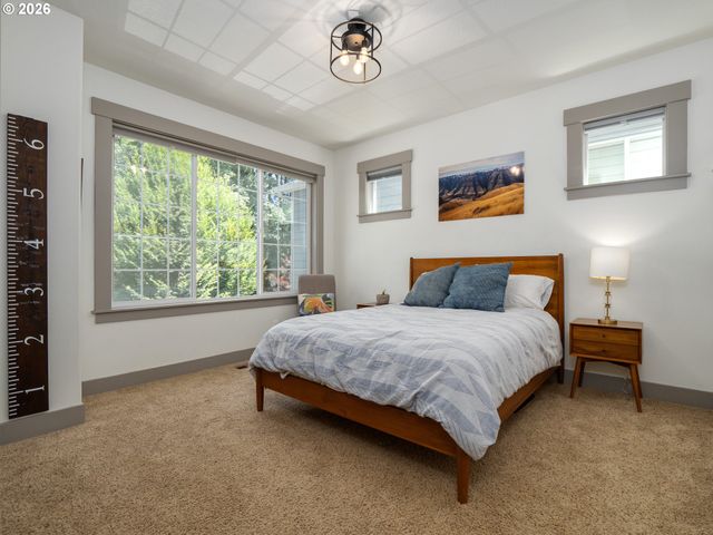 3526 Sw ARNOLD St, Portland, OR 97219